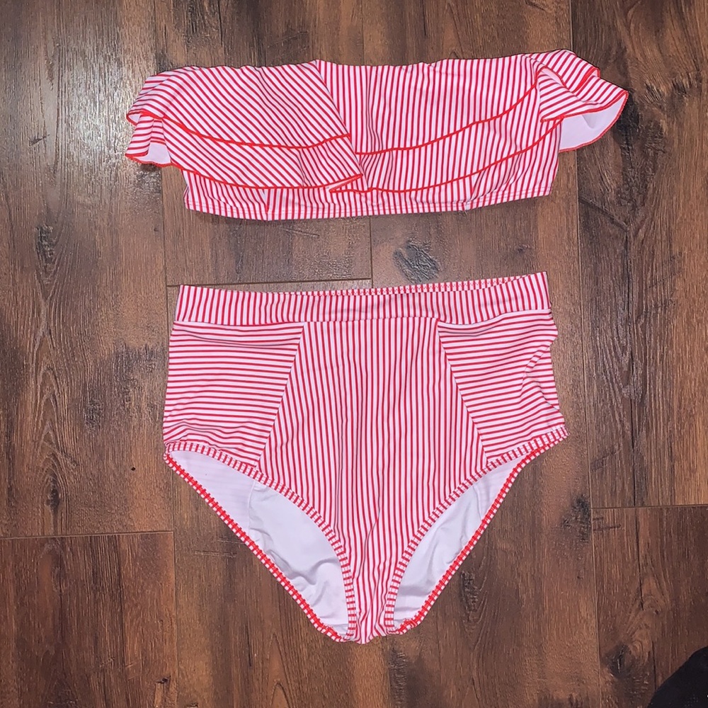 2-PIECE RUFFLE HIGH WAISTED BIKINI 👙